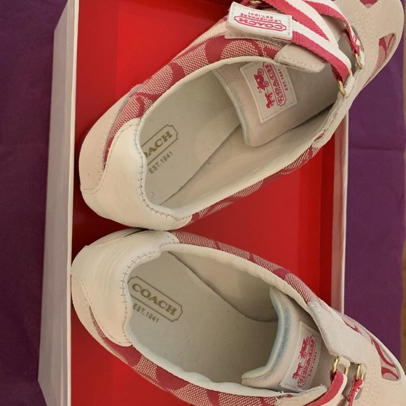 Coach Women Shoes - Picture 3 of 6
